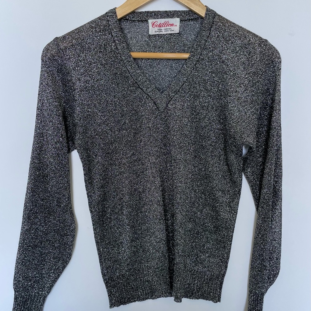 Sexy 70s 80s Vintage Silver Lurex Sweater in Great Condition Size S or M